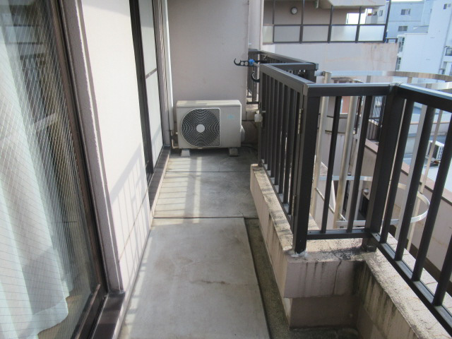 姫路市塩町の賃貸マンションのバルコニー
