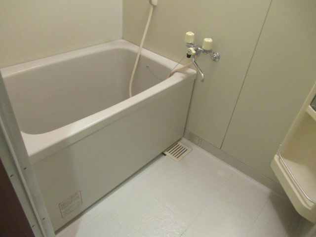 姫路市塩町の賃貸マンションの浴室