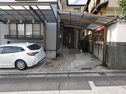 南区仁保南１丁目の駐車場