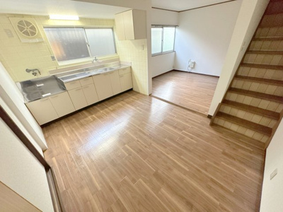 【居間・リビング】 | ロッヂh船橋町