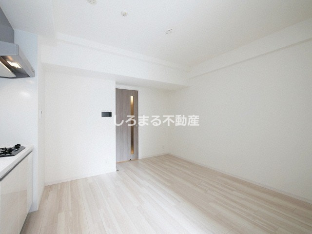 RISING Maison 本町橋の居間・リビング