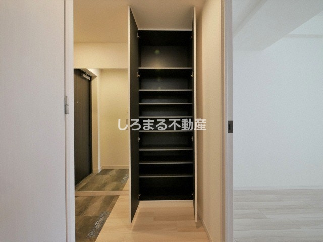 RISING Maison 本町橋の収納