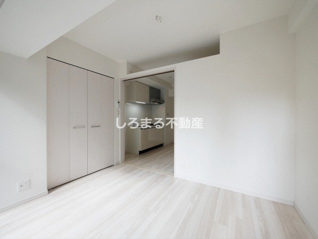 RISING Maison 本町橋の洋室