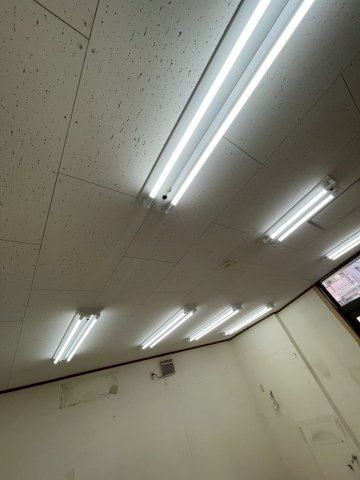 小川店舗のロビー