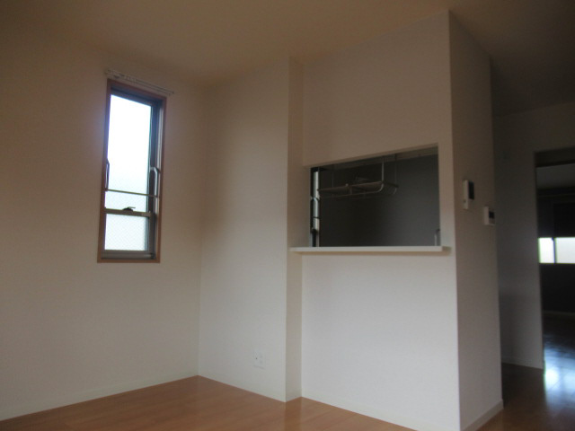 姫路市広畑区小松町３丁目のハイツの内装