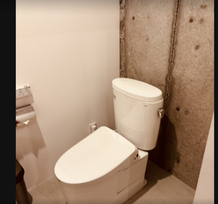 杉秀ビルのトイレ