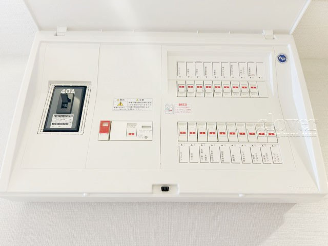 【発電・温水設備】 | 西台パーク・ホームズ | 分電盤