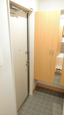 【玄関】 | レスタンツェ堺東