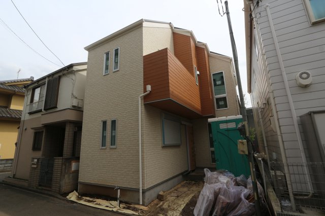 ノーブルたかの台Ⅰの外観|　周辺商業施設、徒歩約10分圏内となります。