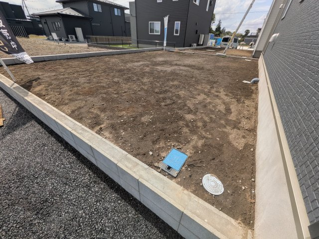 常総市新石下　第10　新築戸建　2号棟の庭|日当たりや広さを現地で体感してください。理想のガーデニングや家庭菜園を始めてみませんか。