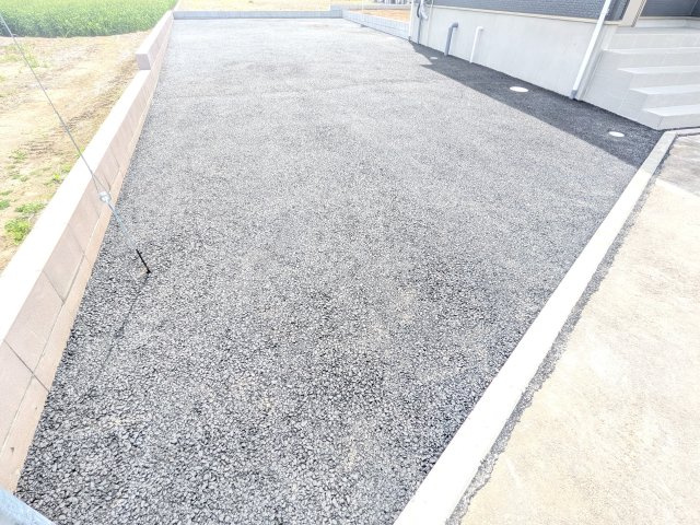 常総市新石下　第10　新築戸建　2号棟の駐車場