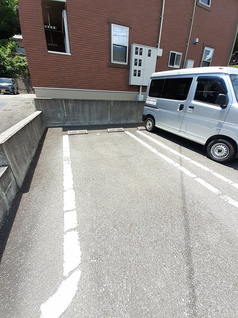 アルバータ　Ⅲの駐車場|駐車場
