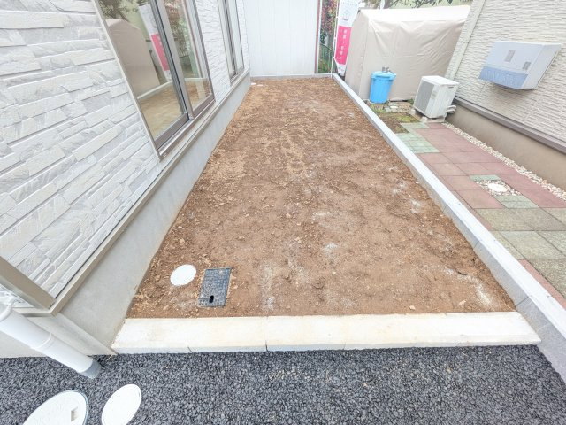つくば市高見原　第18　新築戸建て　の庭|日当たりや広さを現地で体感してください。理想のガーデニングや家庭菜園を始めてみませんか。