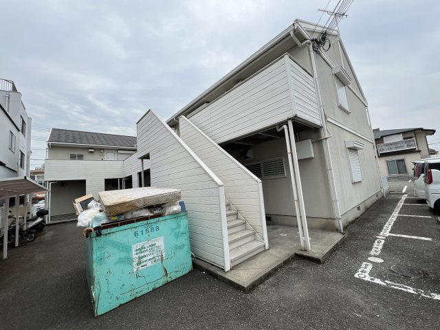 姫路市飾磨区鎌倉町のハイツ
