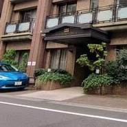 ルーフ御茶ノ水ヒルズのエントランス