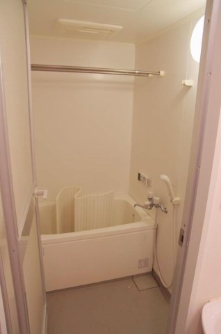 ラ・カゼッタの浴室|別部屋写真です。