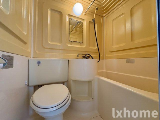 サニーハイツのトイレ|落ち着いた色調のトイレです