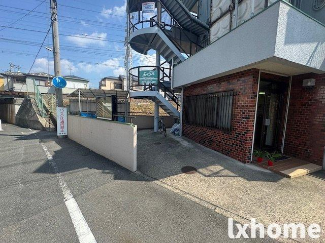 サニーハイツのその他共用部分|建物外観を気になさる方へ、見た目の良い物件です