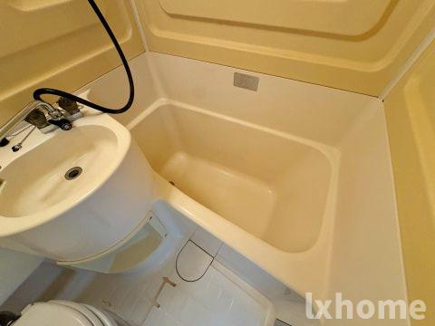 サニーハイツの浴室|ゆったり過ごせるお風呂です