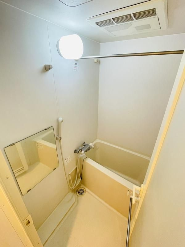 ニューシティアパートメンツ南千住の浴室