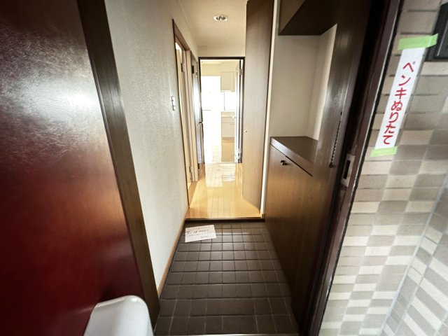 グランドール桜井の玄関