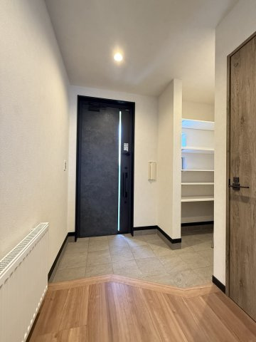 西野4条8丁目の玄関