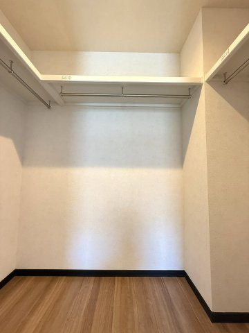 西野4条8丁目の収納