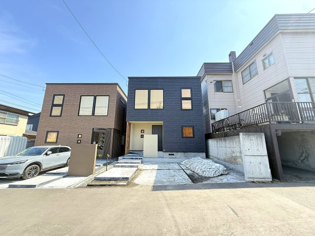 西野4条8丁目の外観
