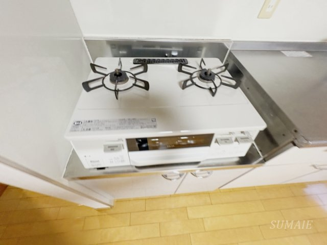 エヌユービルのキッチン|コンロ付きです☆
