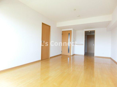 【居間・リビング】 | くれが泉中央 | １２帖のＬＤＫです。