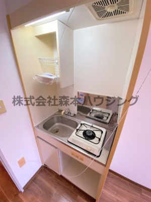 【キッチン】 | 　リバー豊秀 | コンパクトなキッチンで掃除もラクラク