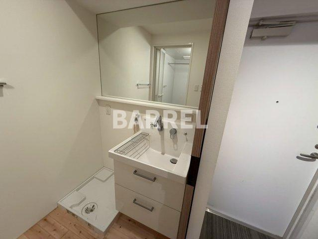 Ｗ　IKEDAの独立洗面台