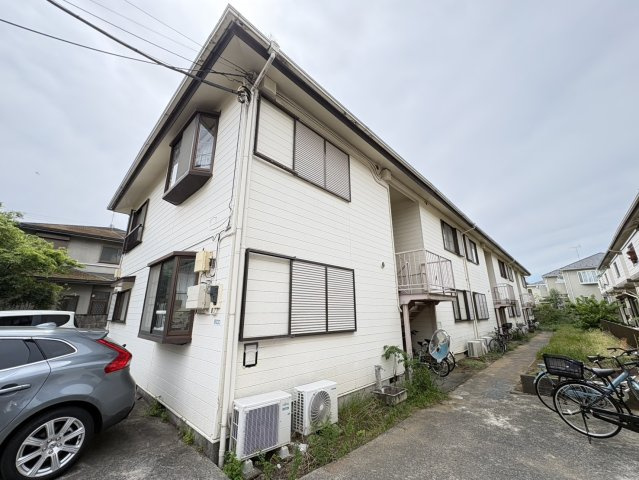 グリーンリーフ市川 A棟の外観