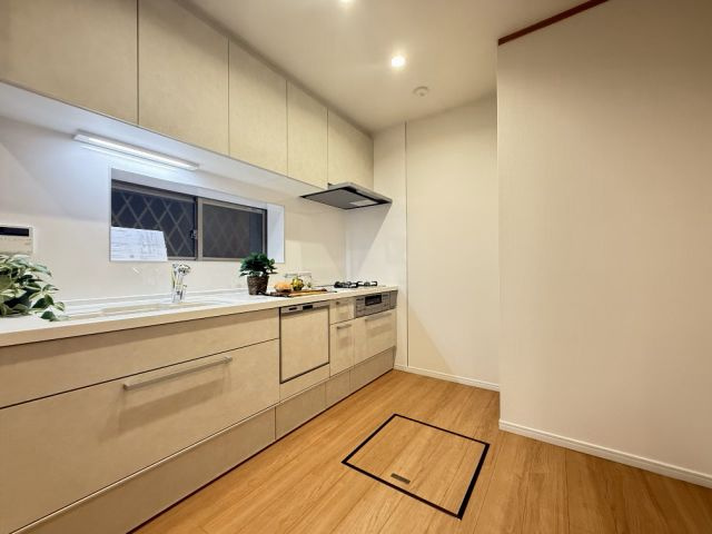 練馬区西大泉一丁目戸建のキッチン|お料理しやすいキッチンです