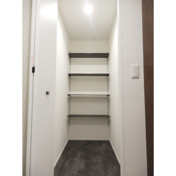 Residence Hの玄関