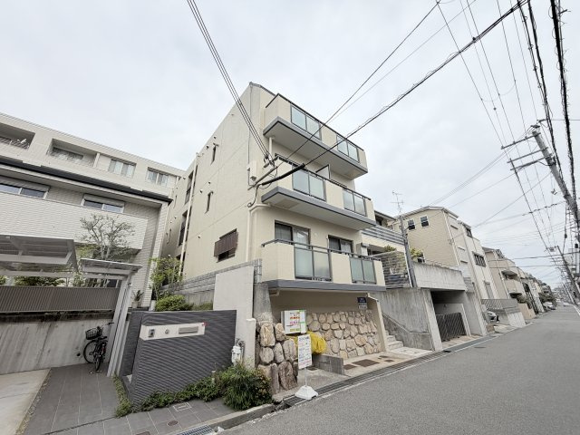 ポプリ六甲の外観