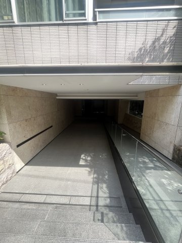 ディアナコート小石川竹早のエントランス