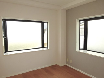 【洋室】 | レ・シルフィード