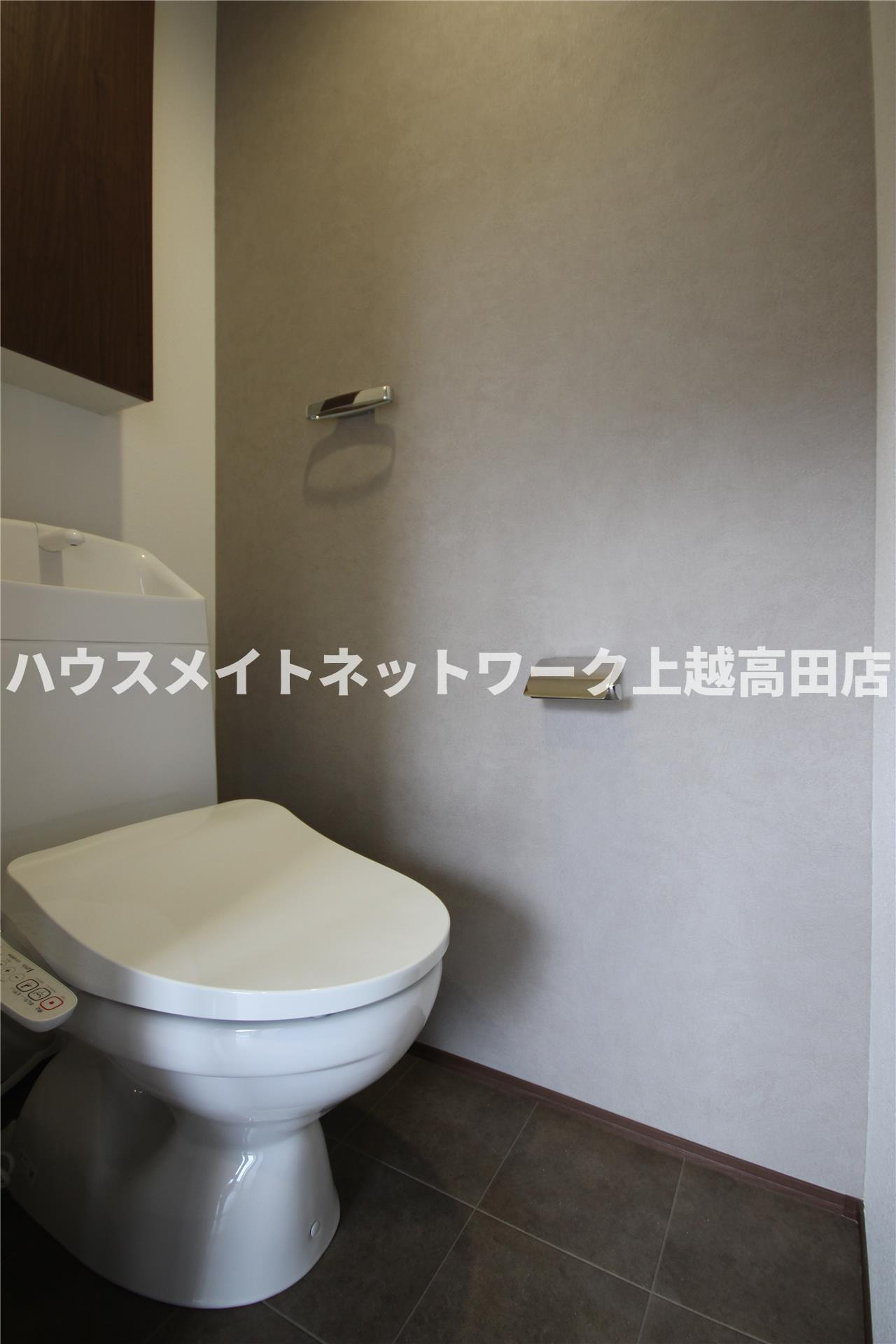 ユーソニアン上越・大字寺町Ａのトイレ|温水洗浄暖房便座（参考同型タイプの室内写真）