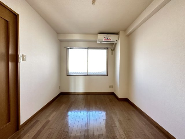 エトワール南御座の洋室