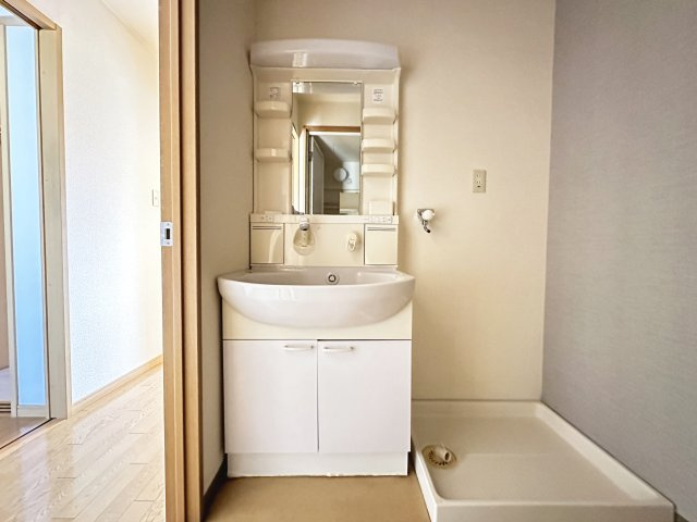 エトワール南御座の独立洗面台