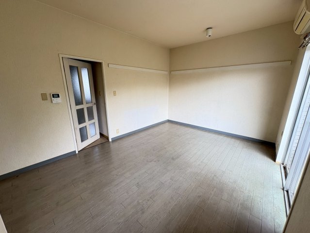 VillaFlorestaＥ棟の居間・リビング