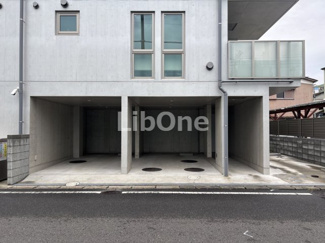 【駐車場】