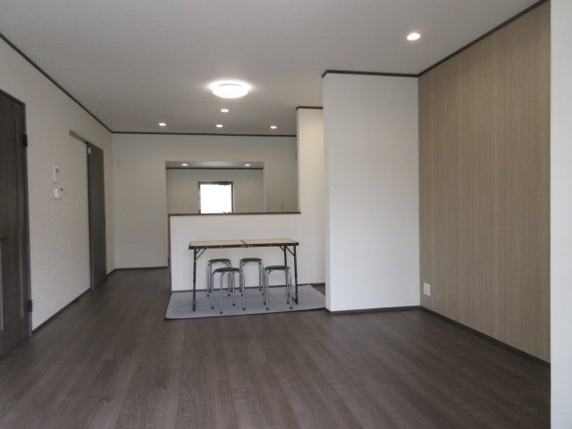 野洲市小篠原　リフォーム済の居間・リビング