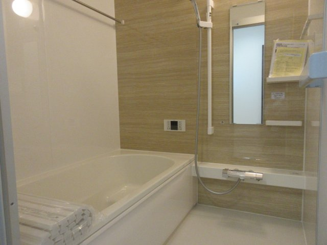 野洲市小篠原　リフォーム済の浴室