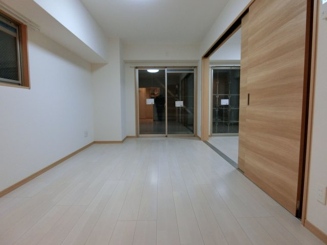 at.eastの内装