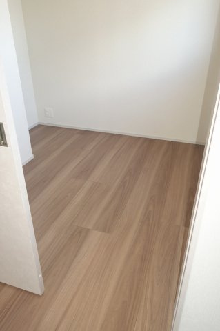 リビオメゾン浅草雷門の洋室