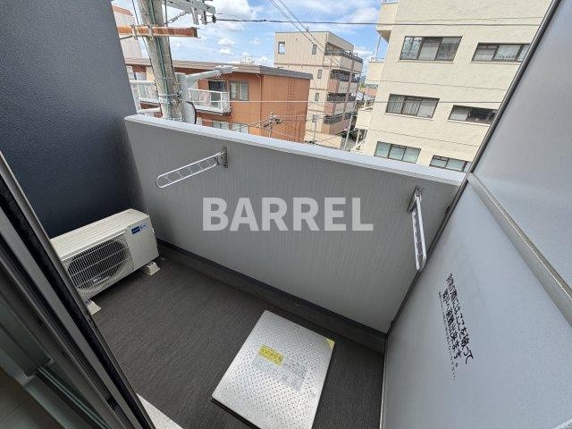 リブネスコート大阪大学前のバルコニー