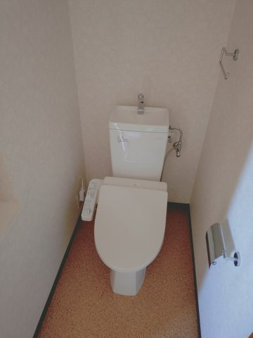 【トイレ】 | プレジール船橋本町 | キレイな個室空間です