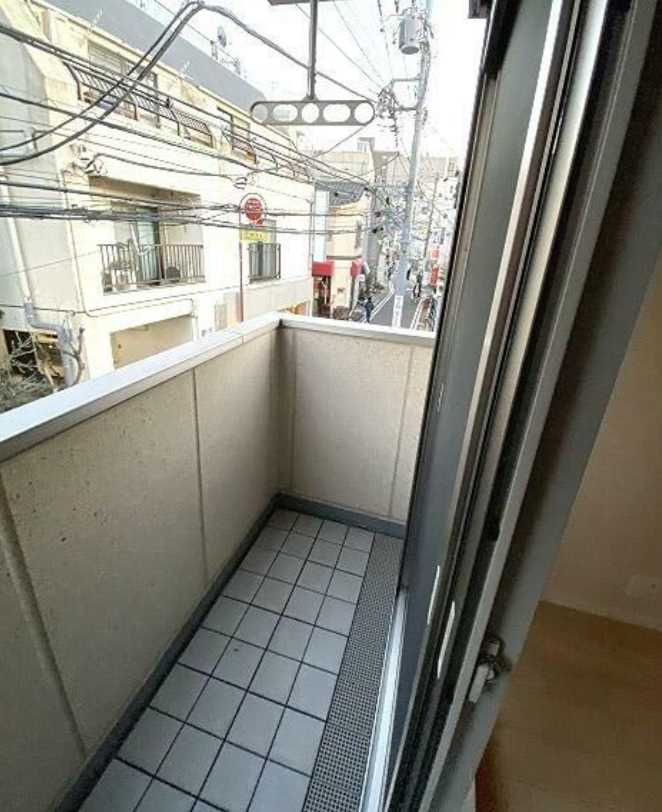 TA-NYA　駅徒歩2分　独立洗面台　角部屋のバルコニー